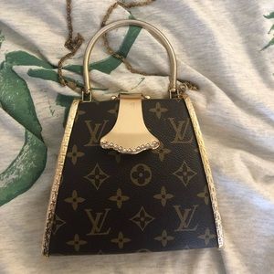 louis vuitton crossbody purse